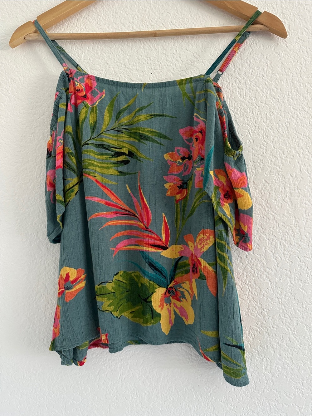 Billabong - Teal Off The Shoulder Top With Tropical Print - Hawaiian - Size S